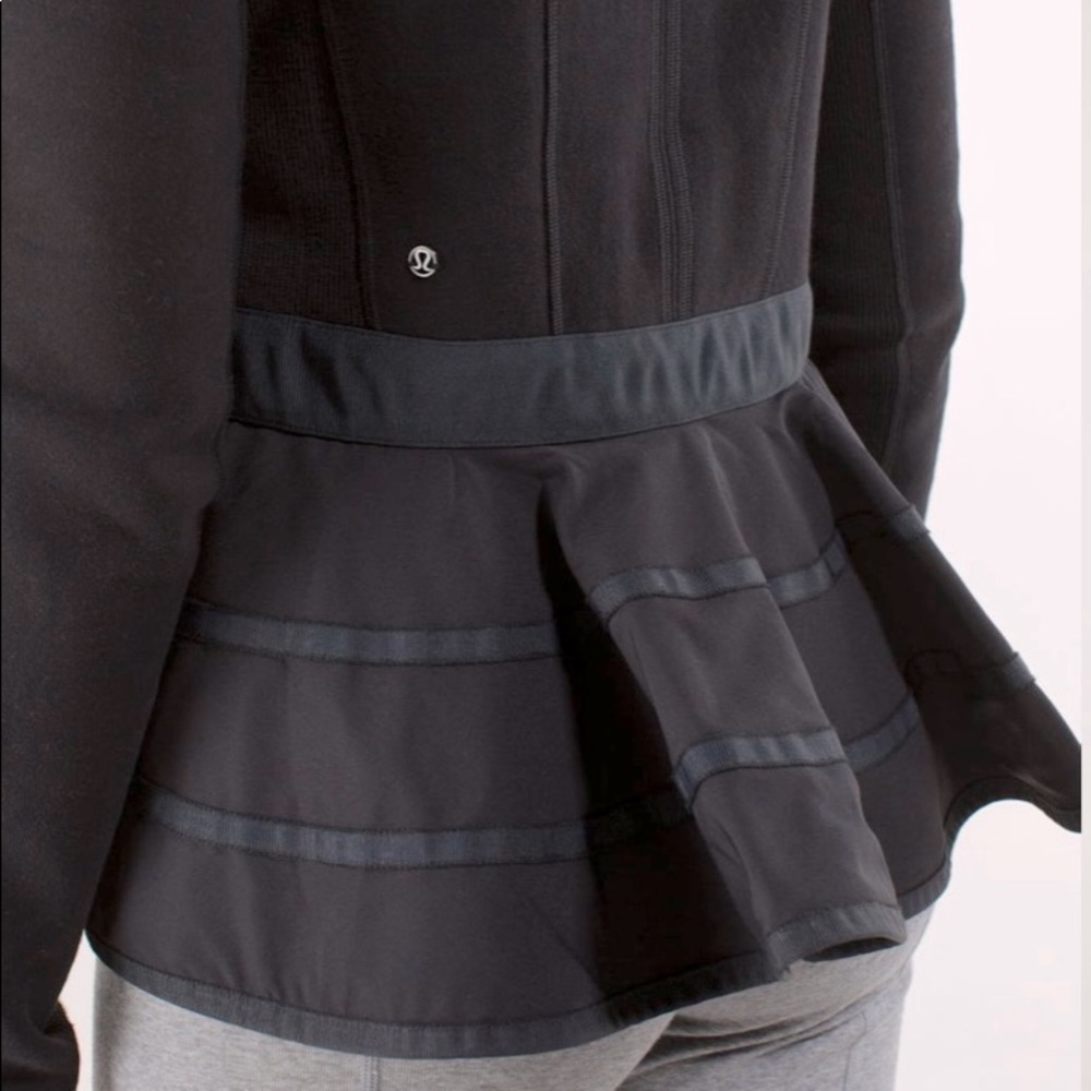 Lululemon Ruffled Up Pullover